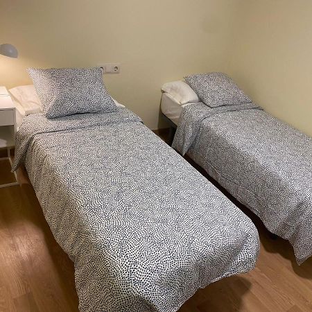 Cal Tofones, Baixos 2. Allotjament Turistic A Borredá Exteriör bild