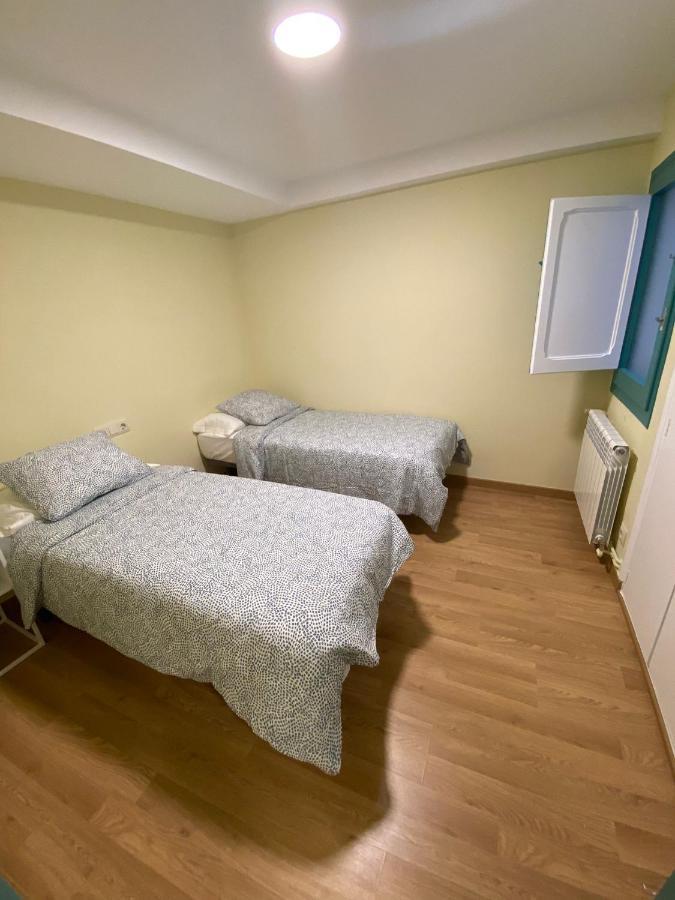 Cal Tofones, Baixos 2. Allotjament Turistic A Borredá Exteriör bild