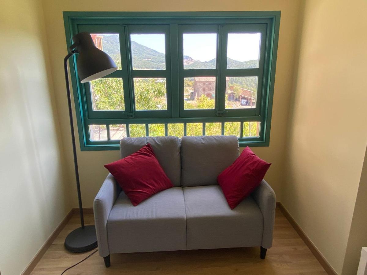 Cal Tofones, Baixos 2. Allotjament Turistic A Borredá Exteriör bild
